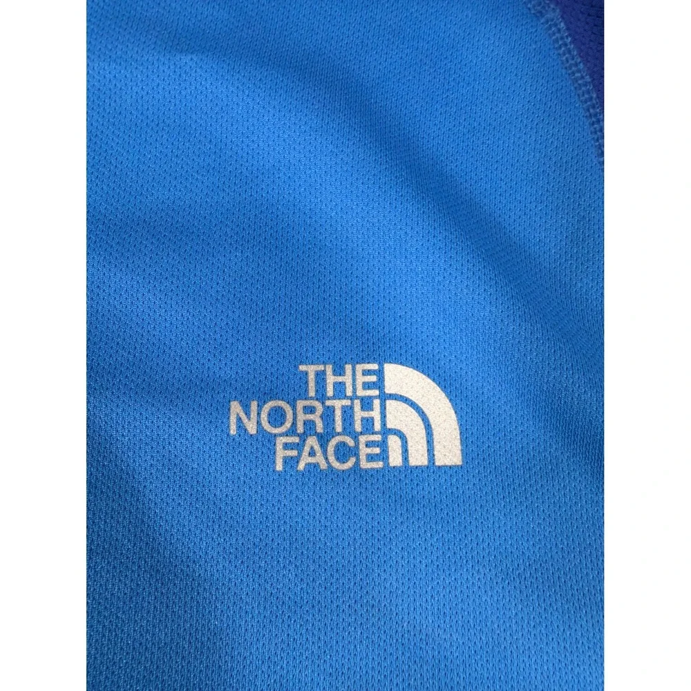 The North Face Mens FlashDry Blue Long Sleeve Running Hiking Shirt Medium